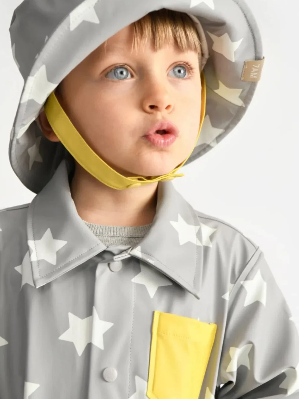 NWT 7am enfant Rain Bucket Hat in Rainy Stars Yellow